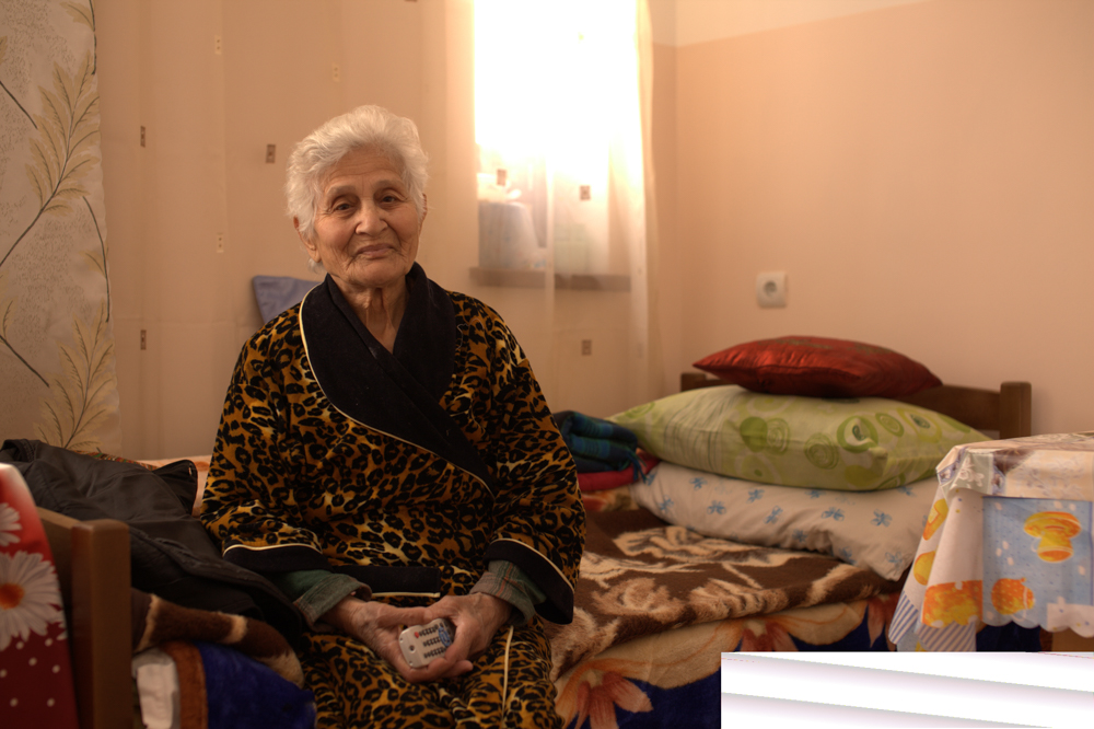 Elderly Lady Stepanakert Artsakh_WilliamBairamian.me
